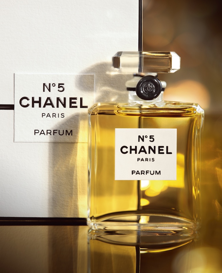 Легендарный ааромат Chanel No. 5, созданный в 1921 году